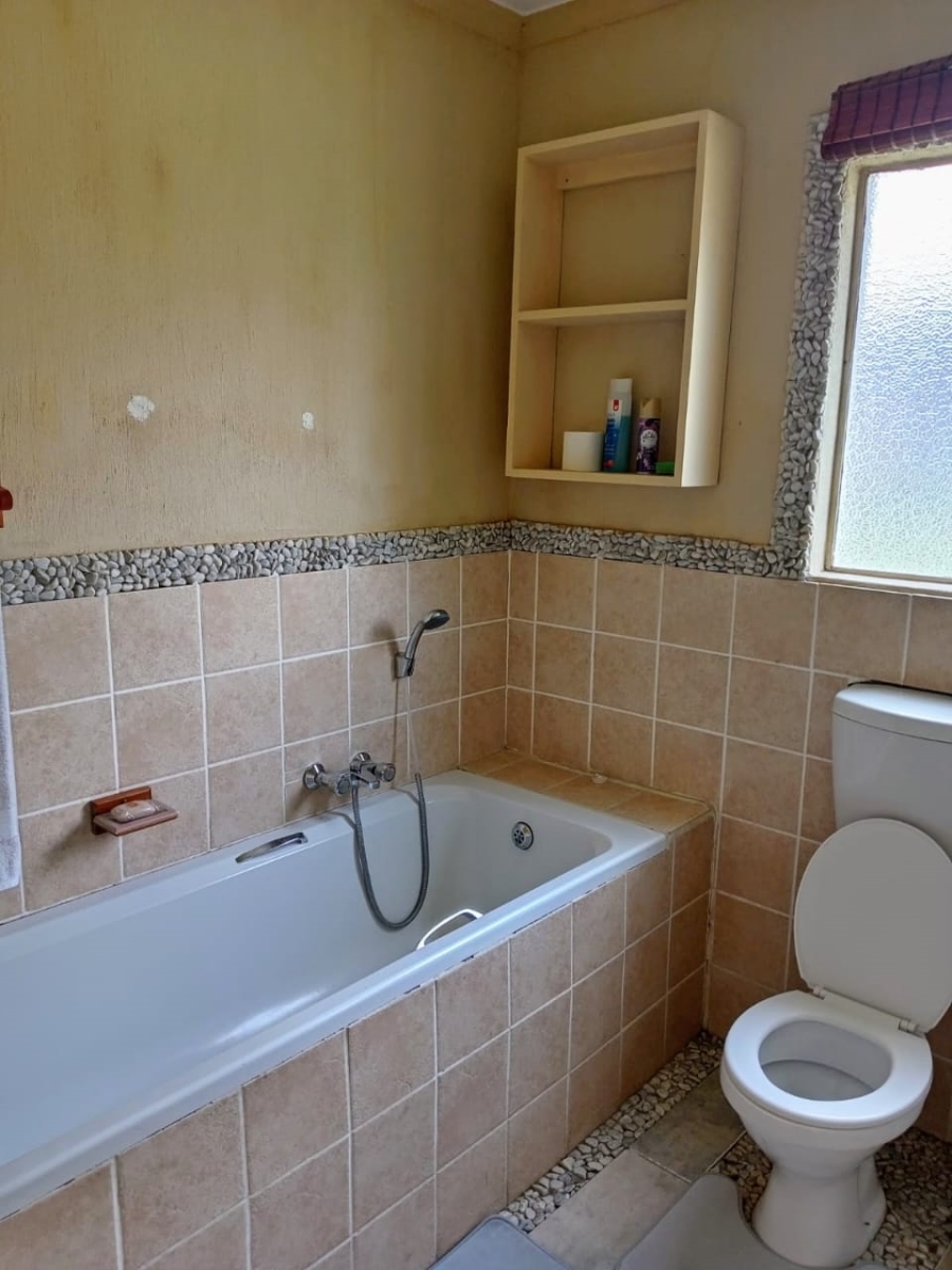 7 Bedroom Property for Sale in Memel Free State